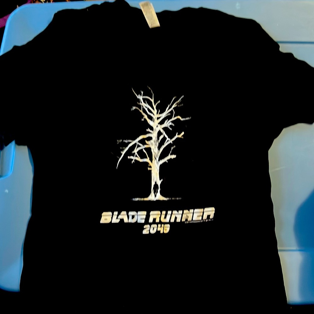 Comicon exclusive blade runner T-shirt